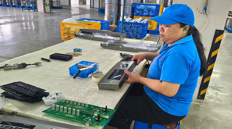 品質(zhì)源于嚴(yán)苛測(cè)試，金環(huán)電器的實(shí)驗(yàn)室保障