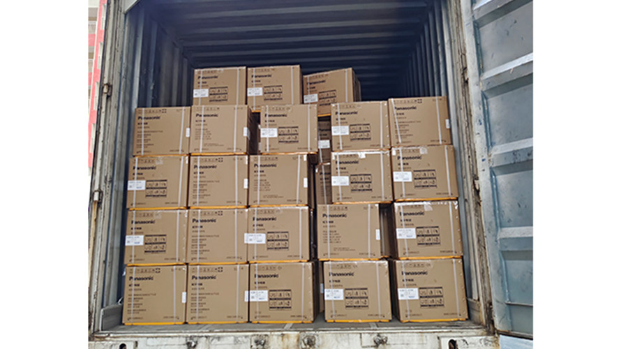 滿滿的貨物！國內(nèi)知名品牌客戶全自動(dòng)滾筒洗衣機(jī)裝柜發(fā)貨